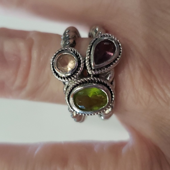 Signet Ring Braided Twisted Rope Design With 3 Crystal Stone Signs Of Wear - Picture 8 of 8